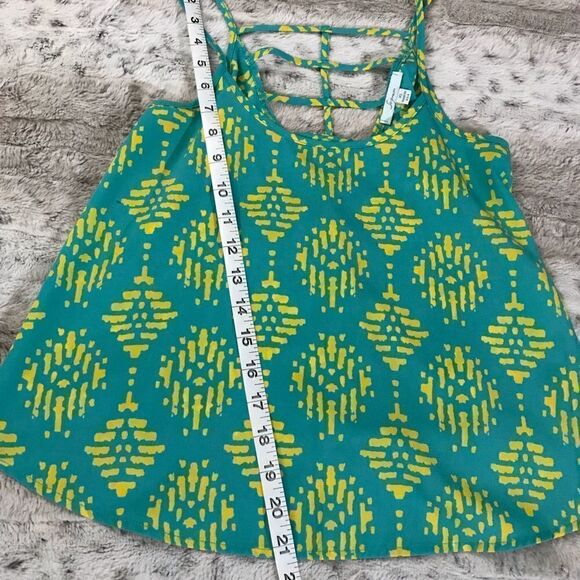 : : Soprano Crop Spaghetti Strap Camisole Top Blouse : : - Picture 10 of 10